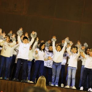 00 niños de siete colegios de Toledo asisten al Certamen de Villancicos que bate récords de participación