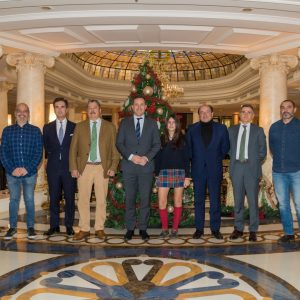 l alcalde de Toledo participa como jurado en la XX edición del concurso escolar de felicitaciones navideñas