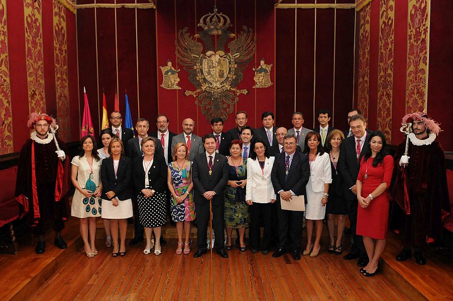 2011-corporacion-municipal-presidida-por-emiliano-garcia-page