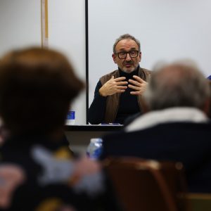 l concejal de Urbanismo da voz a los vecinos de Toledo dentro de su ronda de contactos para perfilar el POM y el PECHT