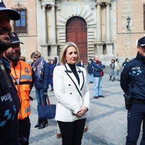 a Policía Local retira los 13 vehículos inmersos en procedimientos judiciales que la Guardia Civil mantenía estacionados en Coronel Baeza