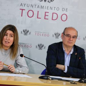 uan Marín presenta los talleres educativos que se desarrollarán en la plaza del Ayuntamiento con motivo del Día del Consumidor