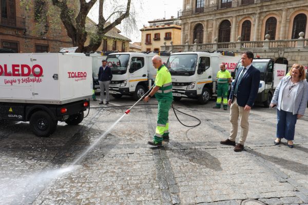 Vehículos limpieza 6.22-03-24