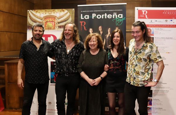 Ana Pérez- Presentación La Porteña (7)