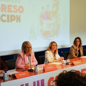 Inés Cañizares agradece “la profesionalidad, humanidad y empatía” de los enfermeros que tratan a niños en Cuidados Intensivos Pediátricos