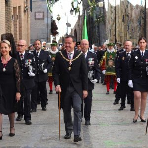 El alcalde felicita a los toledanos en el Día Grande del Corpus Christi