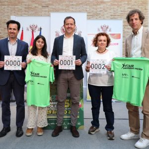 Velázquez agradece al Tour Universo Mujer que Toledo forme parte de esta iniciativa en la que confluyen deporte, igualdad y solidaridad