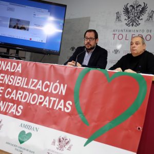 a plaza del Ayuntamiento, escenario de prácticas de reanimación cardiopulmonar para salvar vidas
