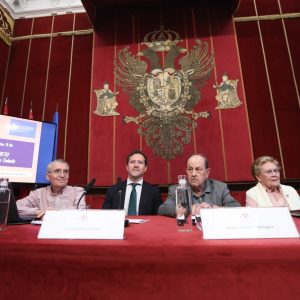l alcalde propone a Mariano García Ruipérez como hijo adoptivo de la ciudad