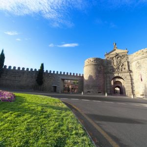 Cortes de tráfico con motivo de la parada militar y la jura de bandera de la Guardia Real