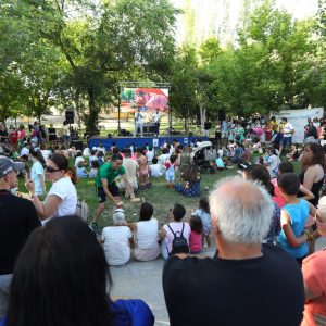 llescas anima a los toledanos a participar en la II edición de ‘Toledo Somos Familia’ que el año pasado reunió a más de mil personas