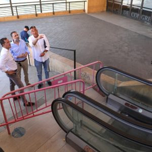 l alcalde valora la obra en la cubierta del Miradero “para dignificar una entrada a la ciudad que recibe a miles de visitantes y toledanos cada día”
