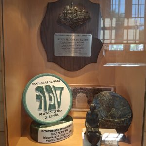 Ana Pérez felicita al Museo Sefardí de Toledo que ha recibido el I premio de la Red de Juderías de España