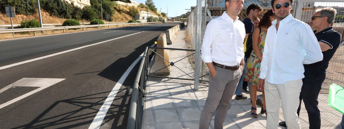El alcalde visita el vial de conexión…