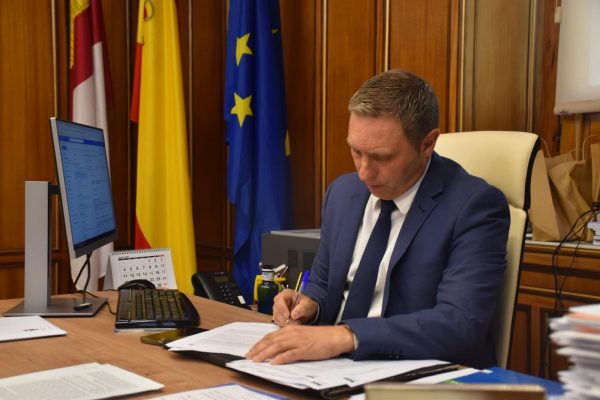 DIPUTACION DE CUENCA FIRMA PRESIDENTE