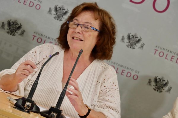 Ana Pérez-Presentacion Feriadel Libro (1)
