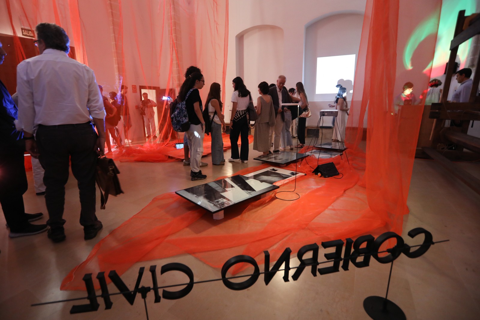 elázquez destaca la apuesta por la excelencia cultural y patrimonial en la inauguración de la exposición ‘La Matemática de la Emoción’