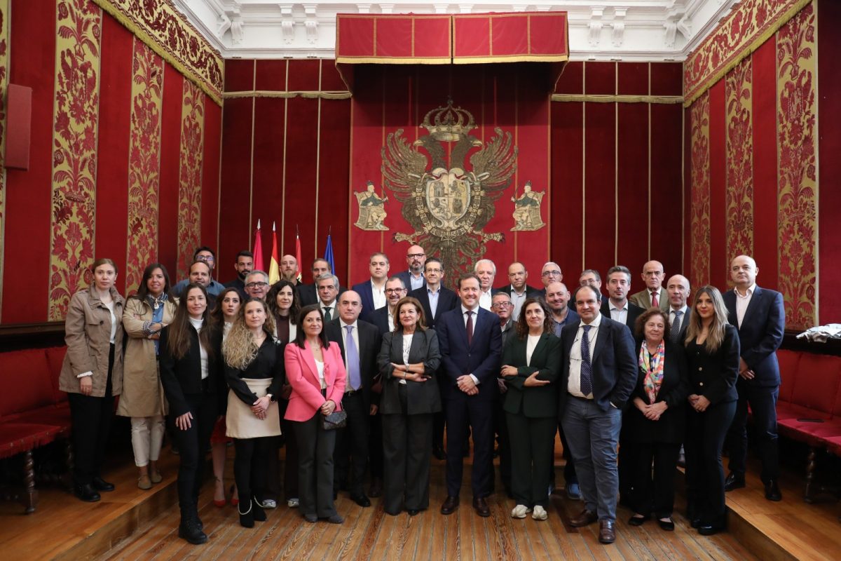 https://www.toledo.es/wp-content/uploads/2025/10/adhesion-mdc-clm-6.28-10-25-1200x800.jpg. Más de 40 medios de comunicación de Castilla-La Mancha se adhieren a la candidatura de Toledo para ser Capital Europea de la Cultura en 2031