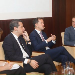 El alcalde comparte el modelo de movilidad en el Casco Histórico de Toledo que facilita la vida de los residentes