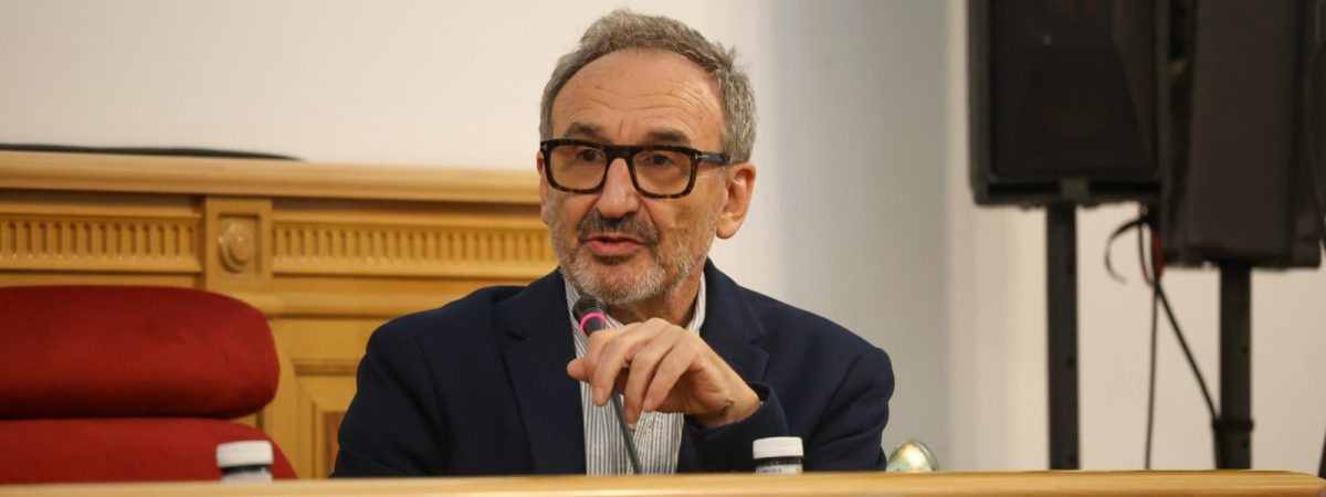 El Pleno exige al Consejo Consultivo que…