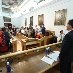 l pleno aprueba solicitar al Gobierno de España la inclusión en los PGE la ejecución de infraestructuras necesarias para la ciudad