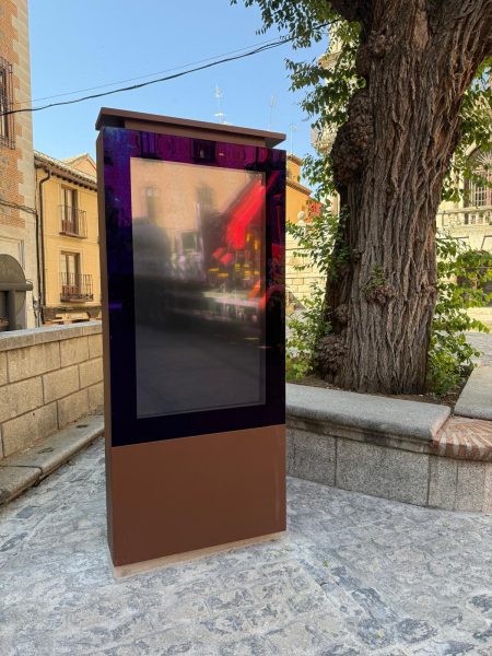 Mupi plaza Ayuntamiento 1