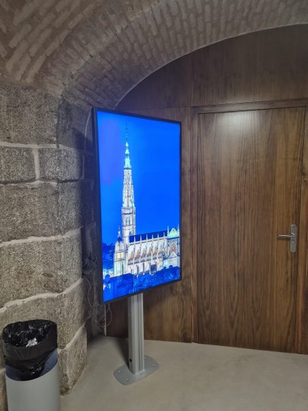 Pantallas Casas Consistoriales 06