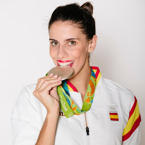 Toledo rinde homenaje a la gimnasta Lourdes…