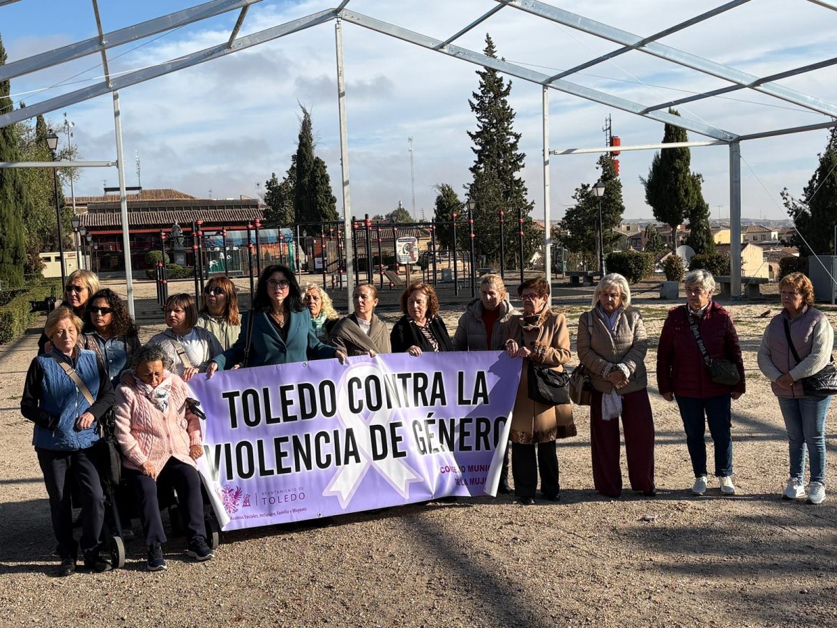 https://www.toledo.es/wp-content/uploads/2025/11/concentracion-2.04-11-25-1200x900.jpg. El Gobierno Municipal llama a la unidad frente a la violencia machista tras el asesinato de cinco mujeres en octubre