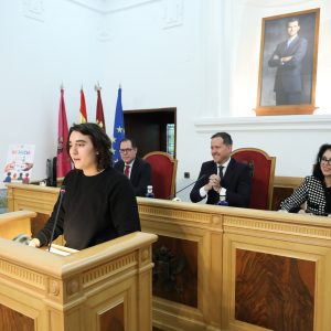 El alcalde de Toledo reafirma el compromiso municipal con la infancia y anuncia iniciativas pioneras sobre el buen uso de las tecnologías