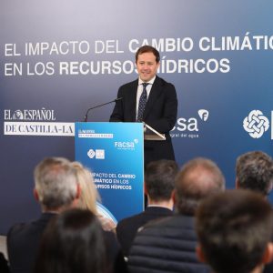 elázquez destaca el compromiso del Ayuntamiento con la gestión del agua y la protección del río gracias al Plan de Vertidos Cero