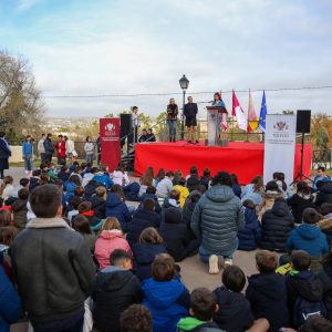 orcillo apela a los valores de la Constitución ante más de 300 niños de cinco colegios toledanos, reunidos en un homenaje a la Carta Magna