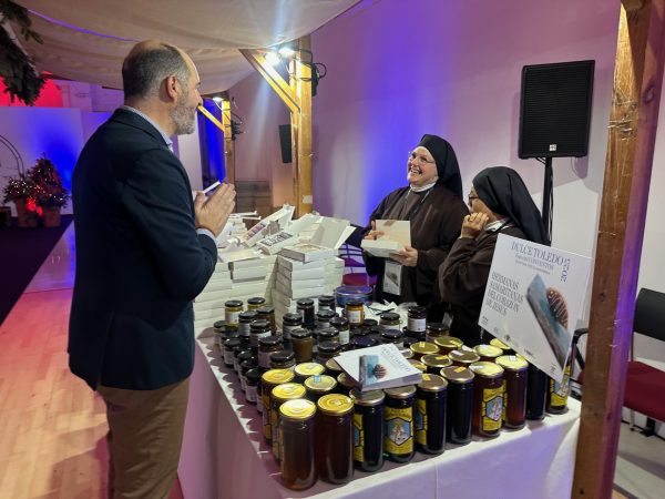 Dulce Toledo 8.05-12-25