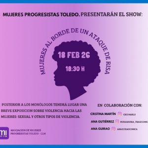 Mujeres al borde de un ataque de risa.