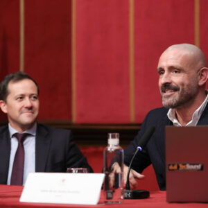 elázquez destaca el compromiso de Jaime de los Santos con la cultura y su valentía para abordar una figura como la de Caravaggio