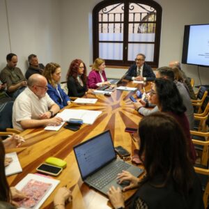 elgado garantiza que el hotel que se proyecta en la calle de la Plata “tendrá las alturas permitidas en esa zona, si no, no se habría autorizado”