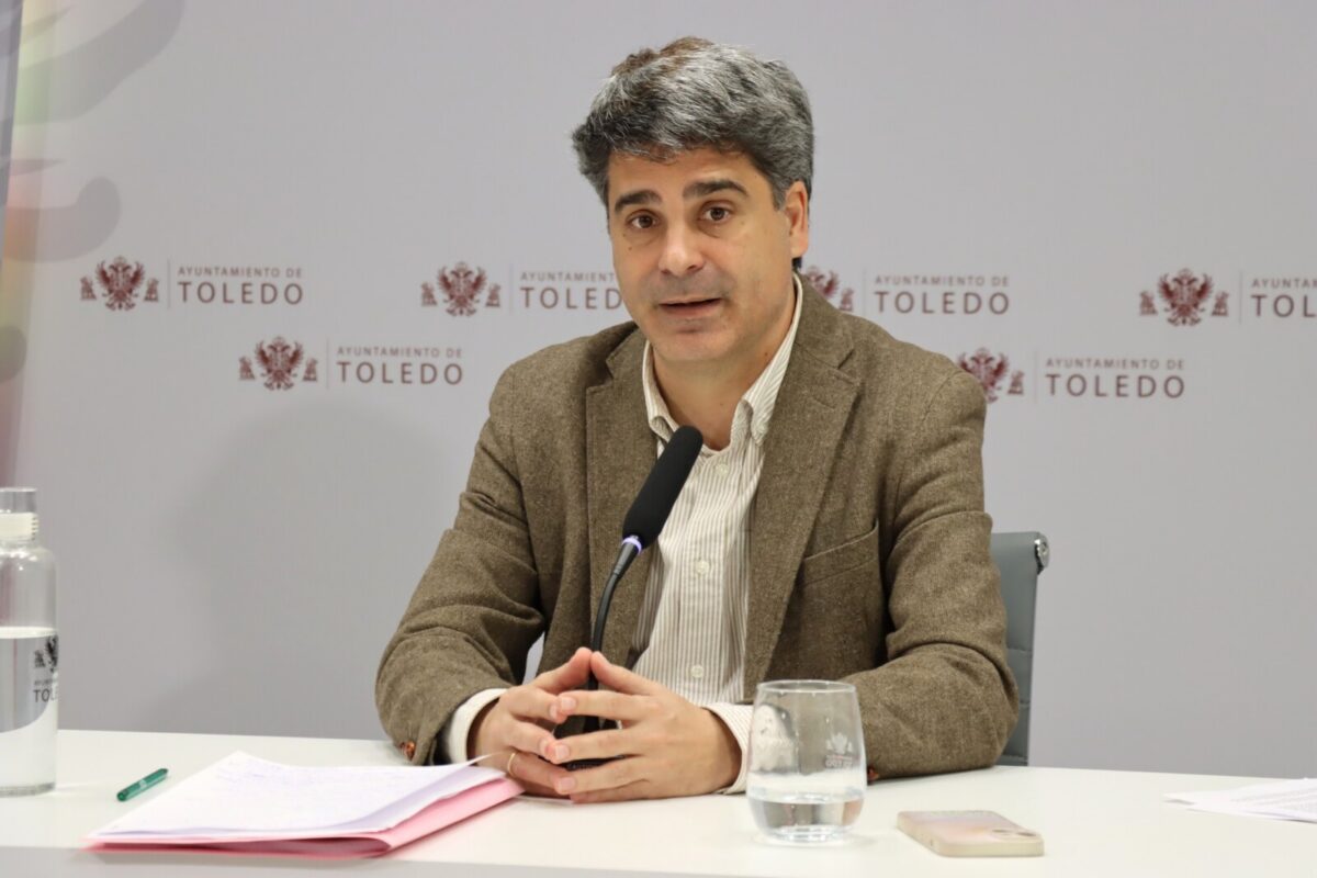 https://www.toledo.es/wp-content/uploads/2026/03/juanjo-alcalde-1.18-03-26-1200x800.jpg. Juan José Alcalde destaca el empeño de Velázquez por impulsar el desarrollo de la ciudad tras la reunión en Bruselas 