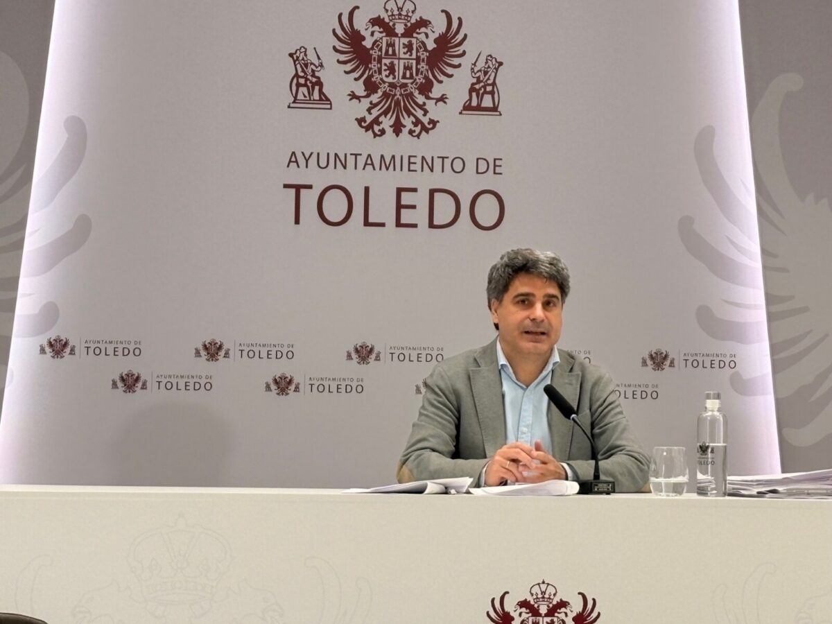 https://www.toledo.es/wp-content/uploads/2026/03/juanjo-alcalde-3.25-03-26-1200x900.jpg. El Gobierno municipal aprueba inversiones por más de 800.000 euros para atender demandas vecinales y mejorar infraestructuras