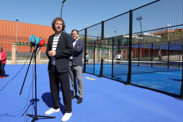 Velazquez pista padel escultura6