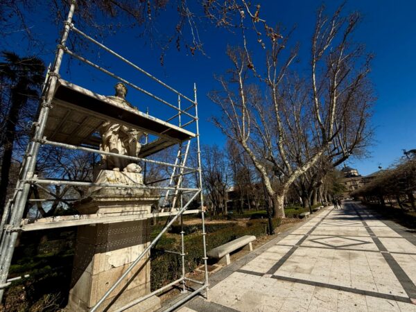 Velazquez- visitas escultura Vega (3)